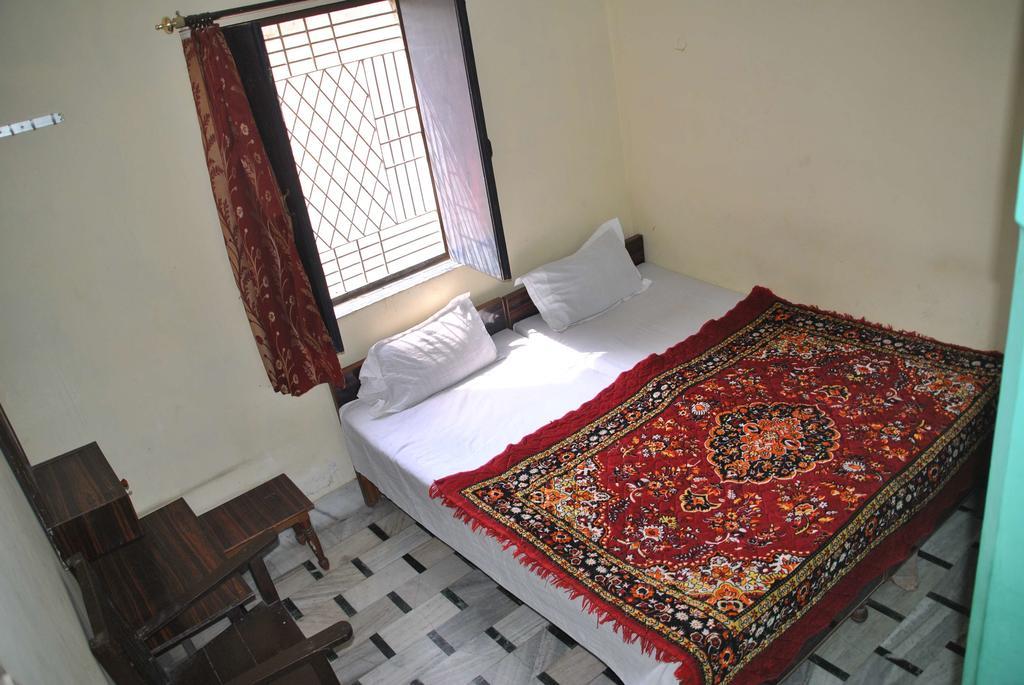 Elvis Guest House Benares Kamer foto