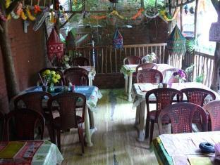 Elvis Guest House Benares Buitenkant foto