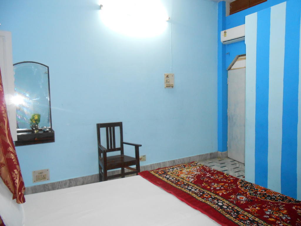 Elvis Guest House Benares Buitenkant foto